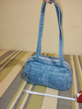 Bolso tejano pequeño, de tela vaquera de verdad.