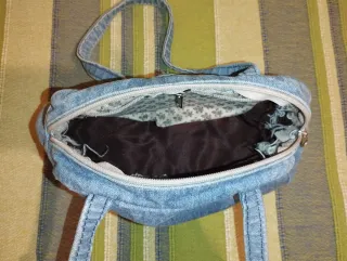 Bolso tejano pequeño, de tela vaquera de verdad.