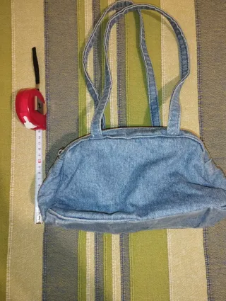 Bolso tejano pequeño, de tela vaquera de verdad.