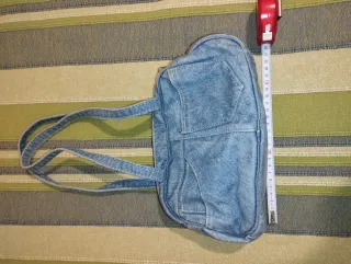 Bolso tejano pequeño, de tela vaquera de verdad.