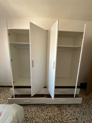 Armario grande 4 puertas alta calidad 2x2