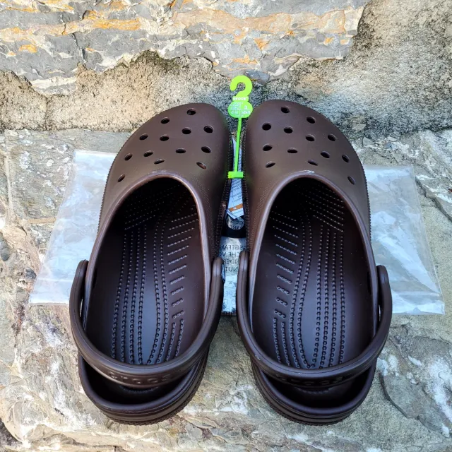 Crocs Marrones Unisex Talla 43/44