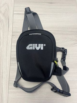 Pernera Givi Moto Negra