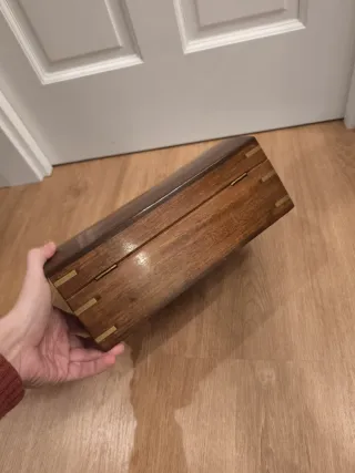 Caja joyero antigua de madera