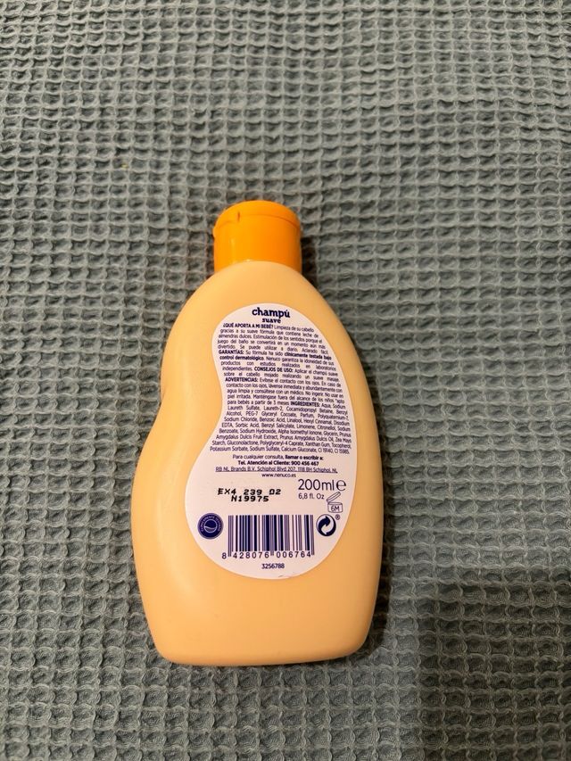 Mochila Nenuco con productos de higiene de bebé