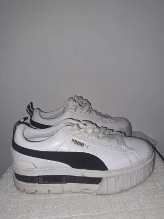 Zapatillas Puma Mujer Blancas y Negras