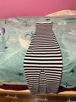 Vestido de rayas blanco y negro