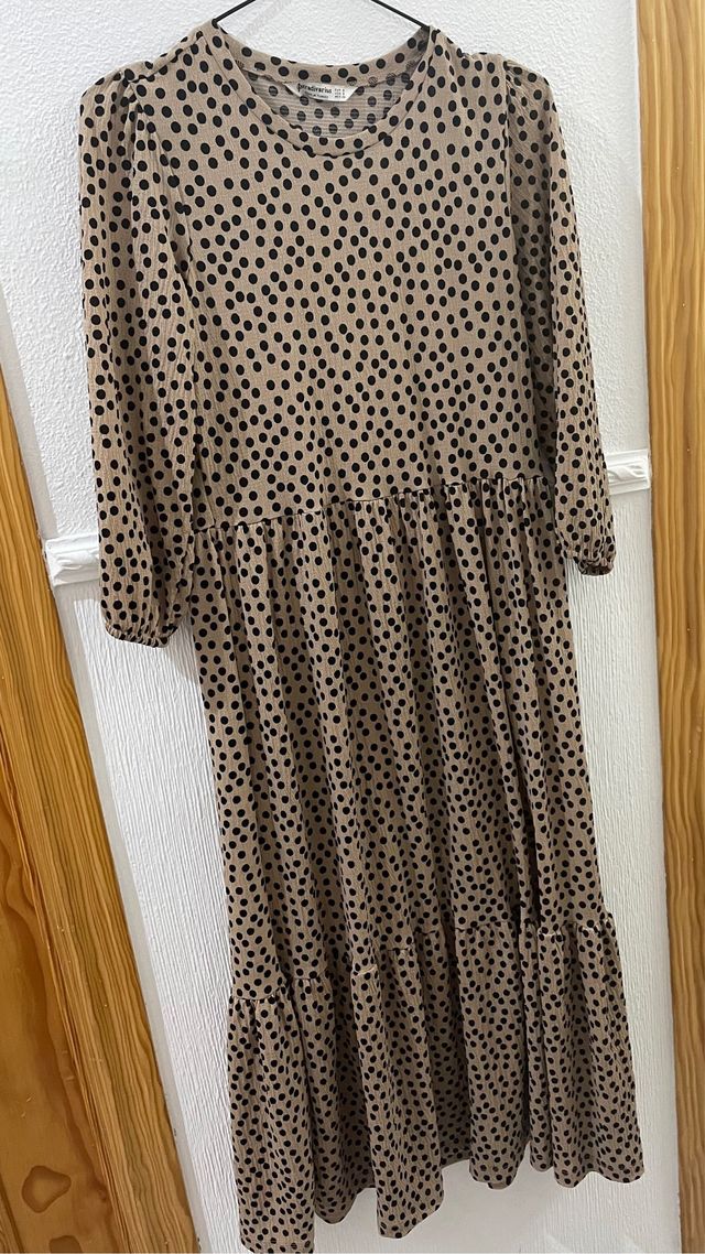 Vestido Stradivarius lunares marrón