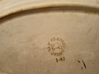 Esparraguera antigua de porcelana San Claudio