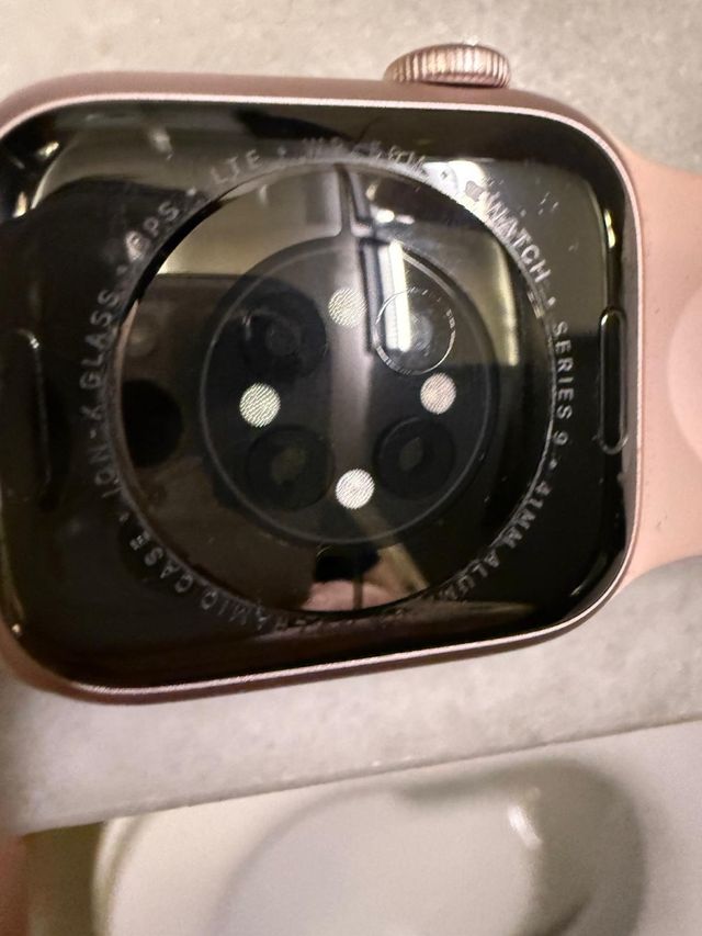 Apple Watch Series 9 GPS + LTE 41mm Rosa