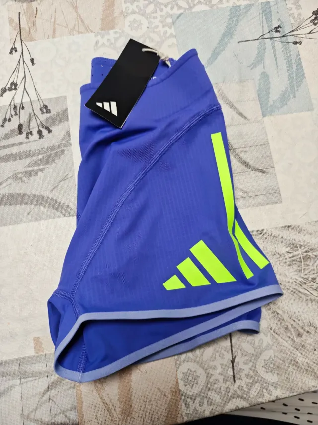 Shorts Adidas Adizero Morado y Verde