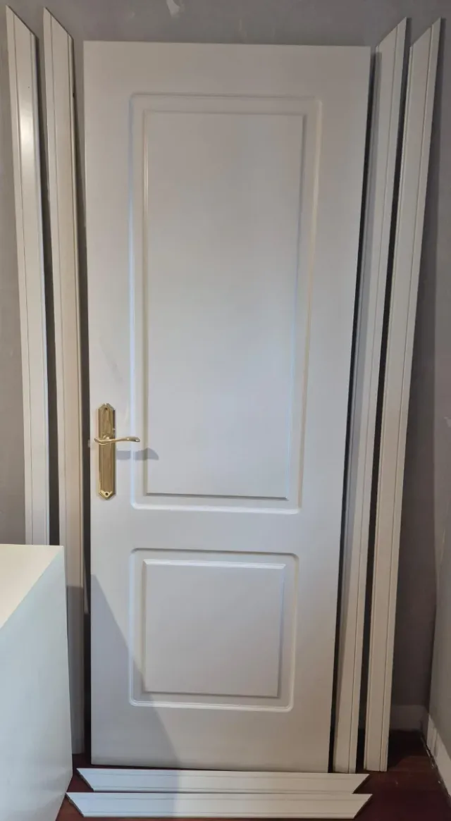 Lote 9 puertas + 1 fijo lacadas blancas