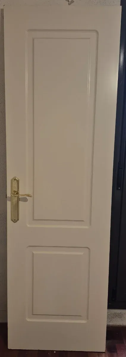 Lote 9 puertas + 1 fijo lacadas blancas