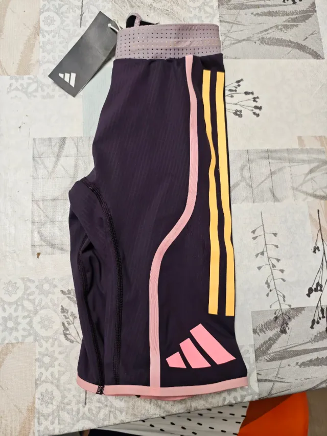 Mallas Adidas Adizero Morado y Rosa