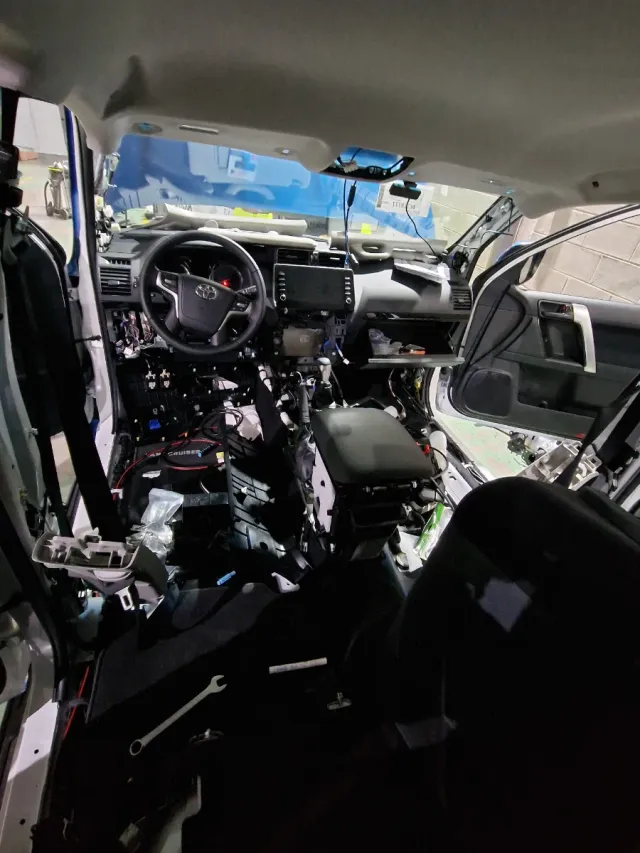 Equipo de mecanicos profesionales