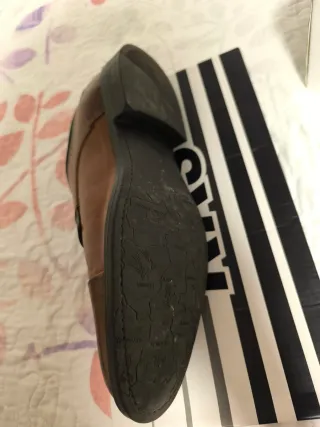 Zapatos de vestir marrones