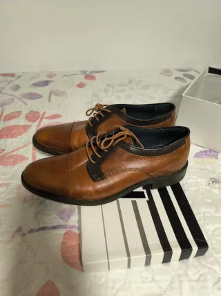Zapatos de vestir marrones