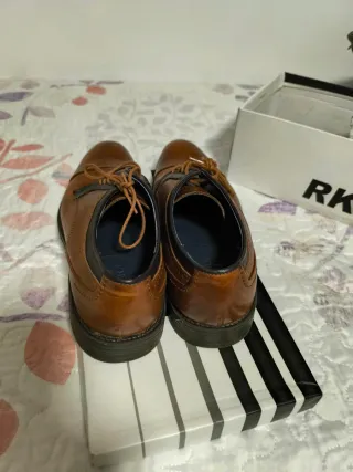 Zapatos de vestir marrones