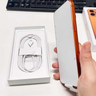 Apple iPhone 17 pro Max Naranja