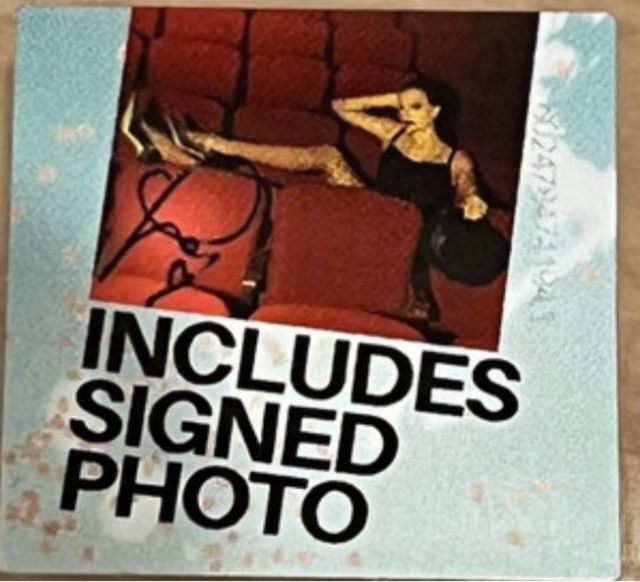 Taylor Swift - The Life Of A Showgirl (CD Firmado)