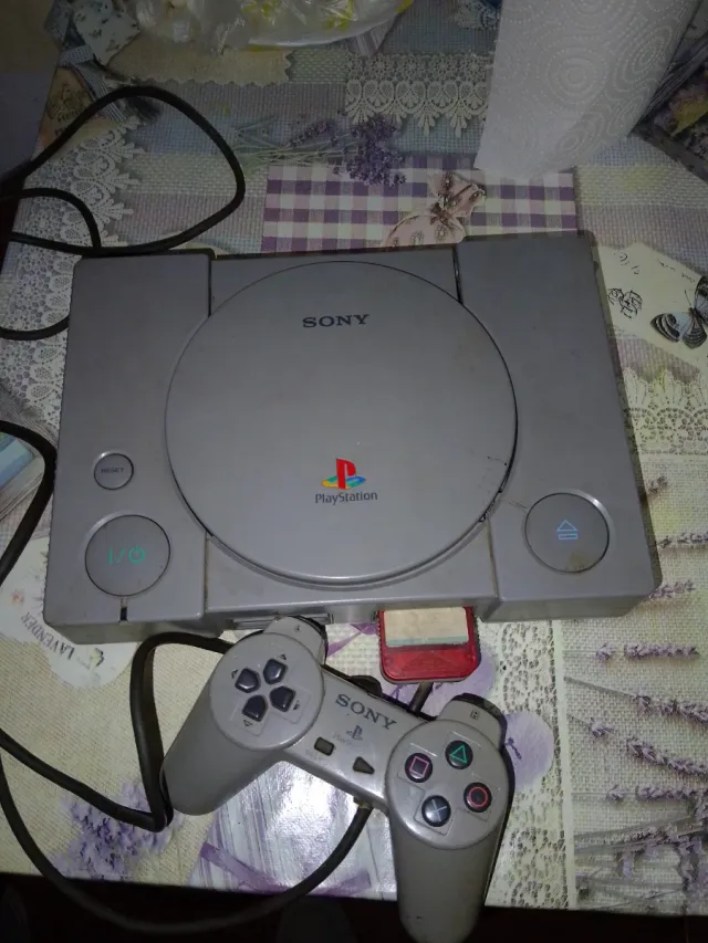 Playstation 1 Gris Sony primera edición
