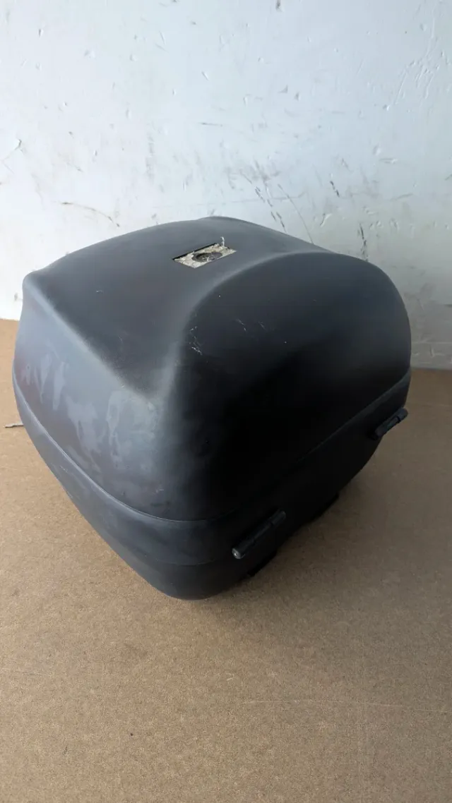 Baúl Moto 45L Casi Nuevo
