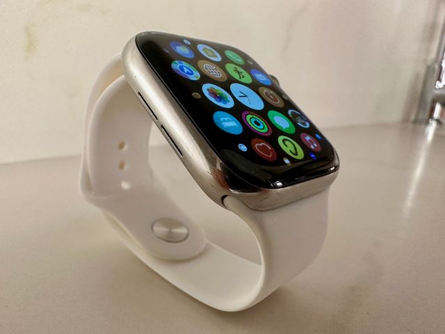 Profilo Top | Serie 5 Acciaio Apple Watch 44mm
