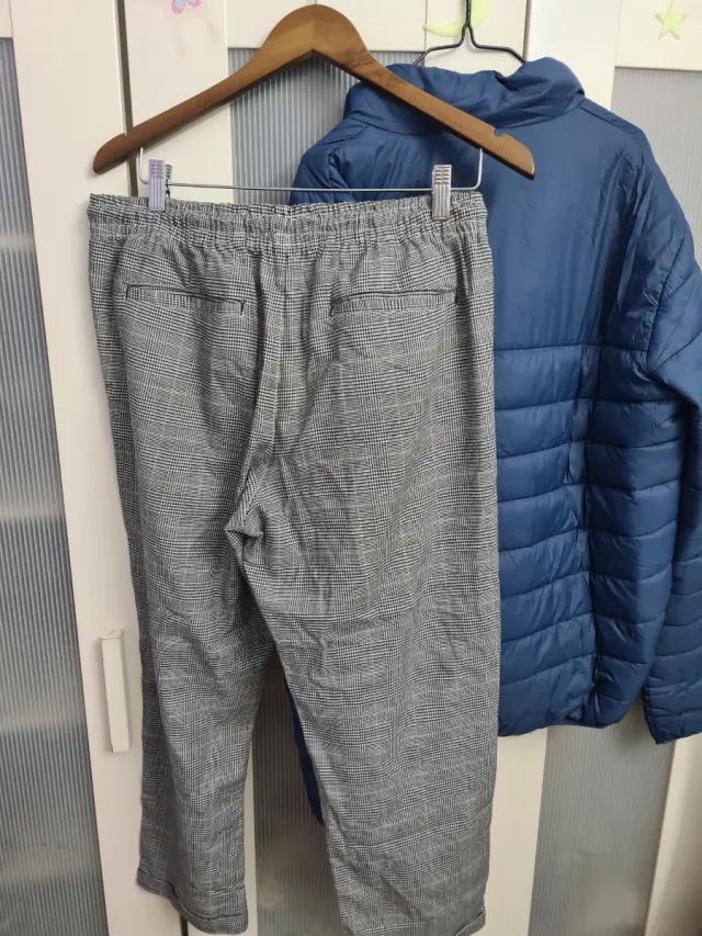 Jaqueta Azul Inextenso Tamanho L + Calça Cinza M