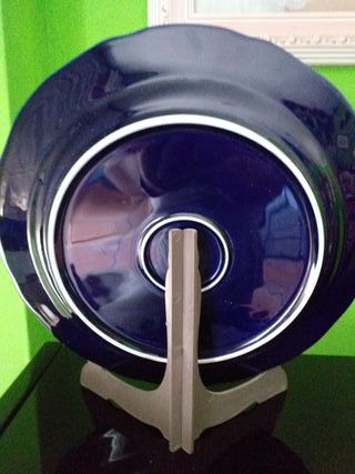 Plato decorativo azul y dorado