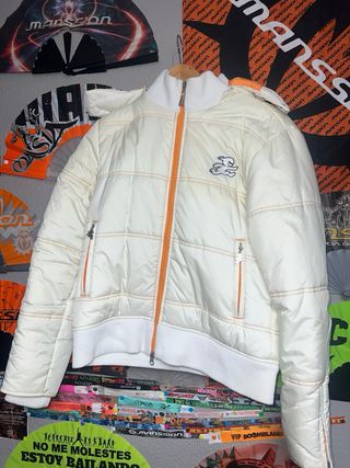 Abrigo Foam Gum Blanco