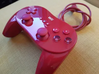 Mando Clásico PRO Wii Rojo