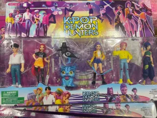 Pack de 5  Muñecos KPOP