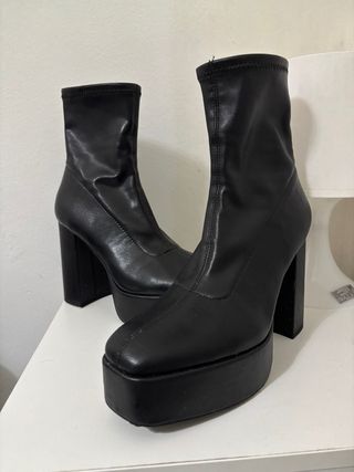 Botas tacón plataforma Stradivarius