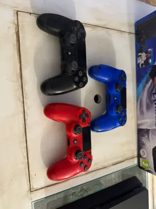 Consola Sony PS4 Negra 1 tb