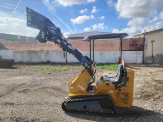 Mini cargadora 1500 kg