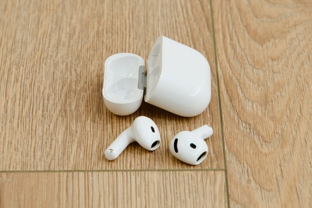 Profilo Top | Apple AirPods 4 Originali