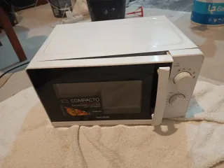 Microondas Taurus Compacto 20L 700W