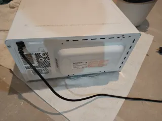 Microondas Taurus Compacto 20L 700W