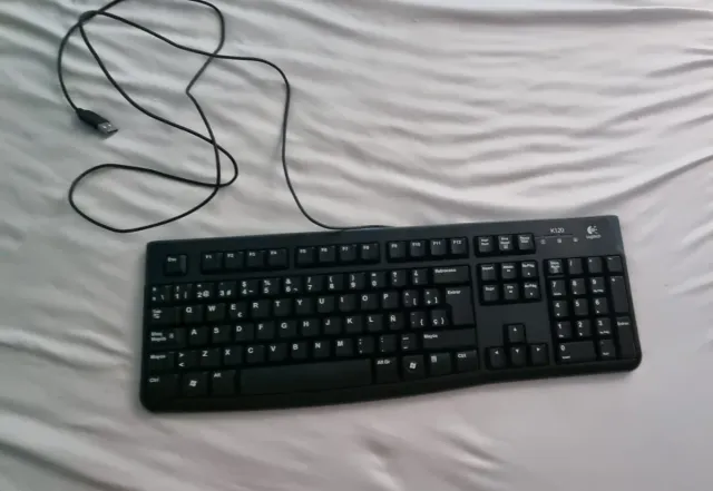 Teclado Logitech K120 Preto USB