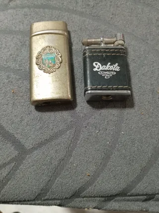 Lote 2 mechero plata y negro Dakota