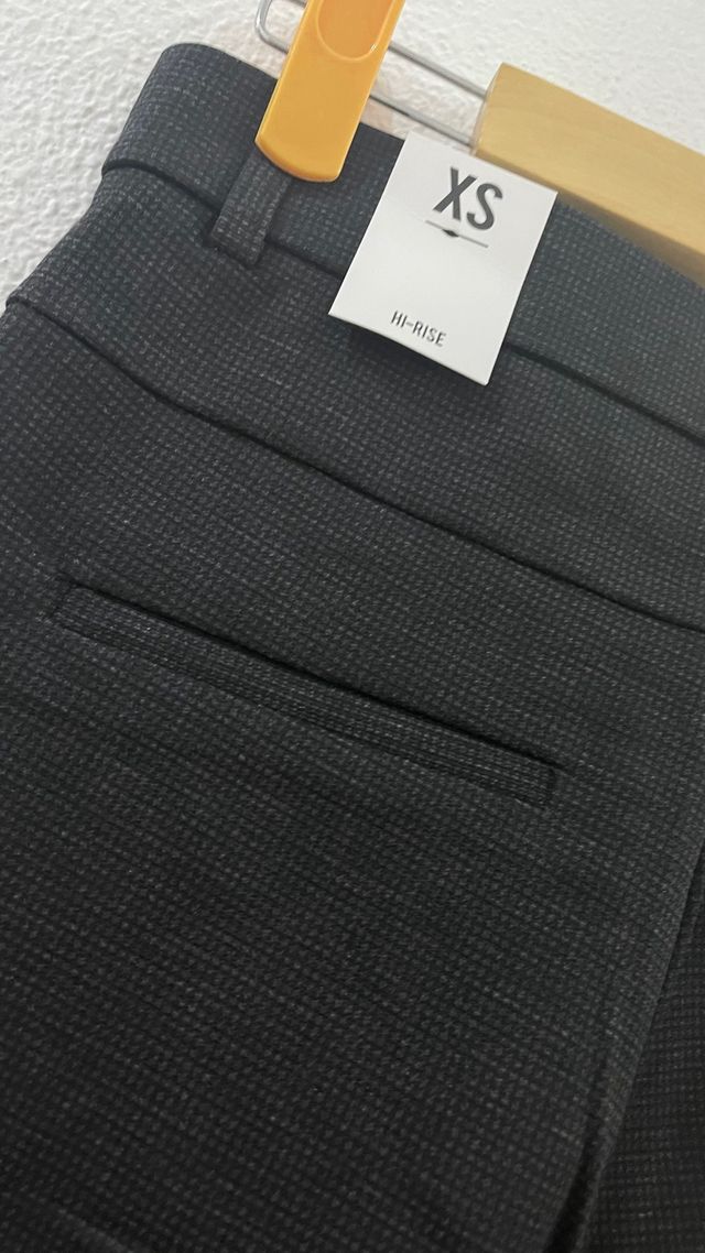 Pantalón Negro Hi-Rise Legging