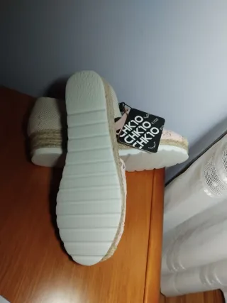 Sandalias mujer ganchillo suela goma y esparto.