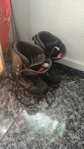 Botas Snowboard Talla 42 y Tabla Head
