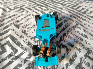 Coche Scalextric Renault R24 2004