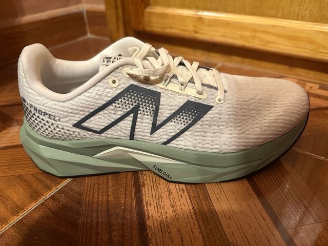 Zapatillas New Balance Propel Verde/Blanco