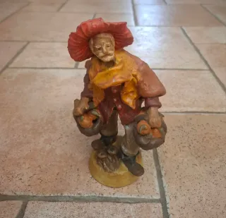 Statuette in terracotta dipinte a mano alte 20 cm