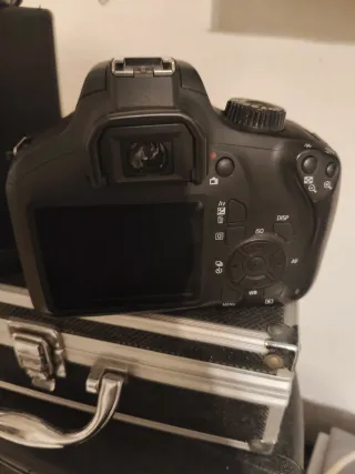 Canon EOS 4000D corpo macchina reflex