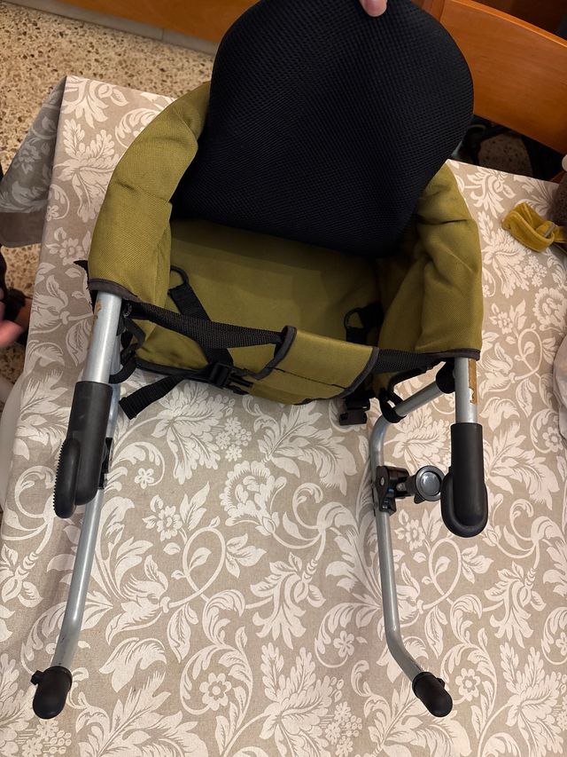 Sillita de bebé portátil para mesa
