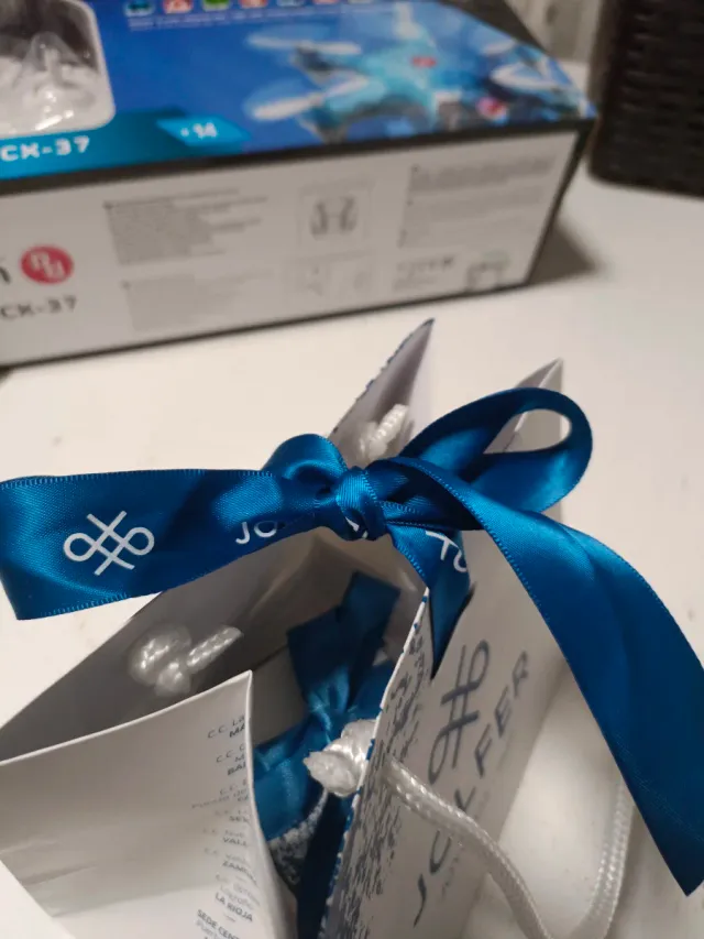 PENDIENTES MARIPOSAS PLATA Y CIRCONITAS