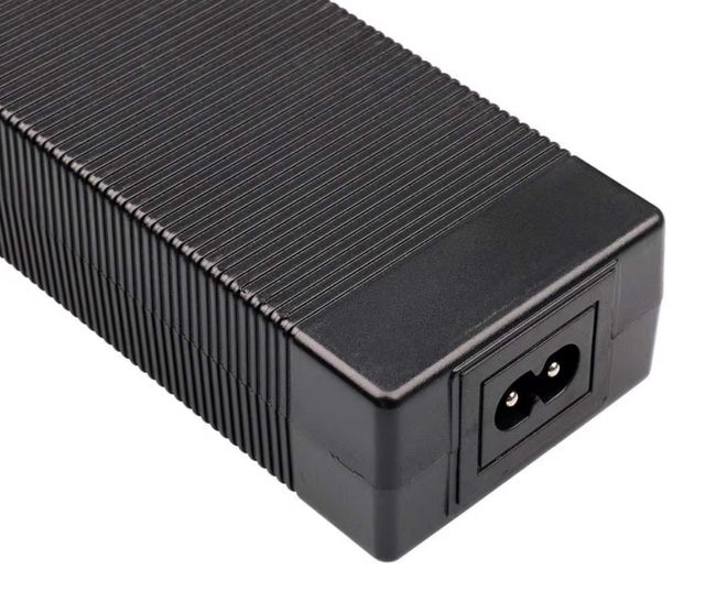 Cargador Patinete 42V Cargador Bicicleta electrica